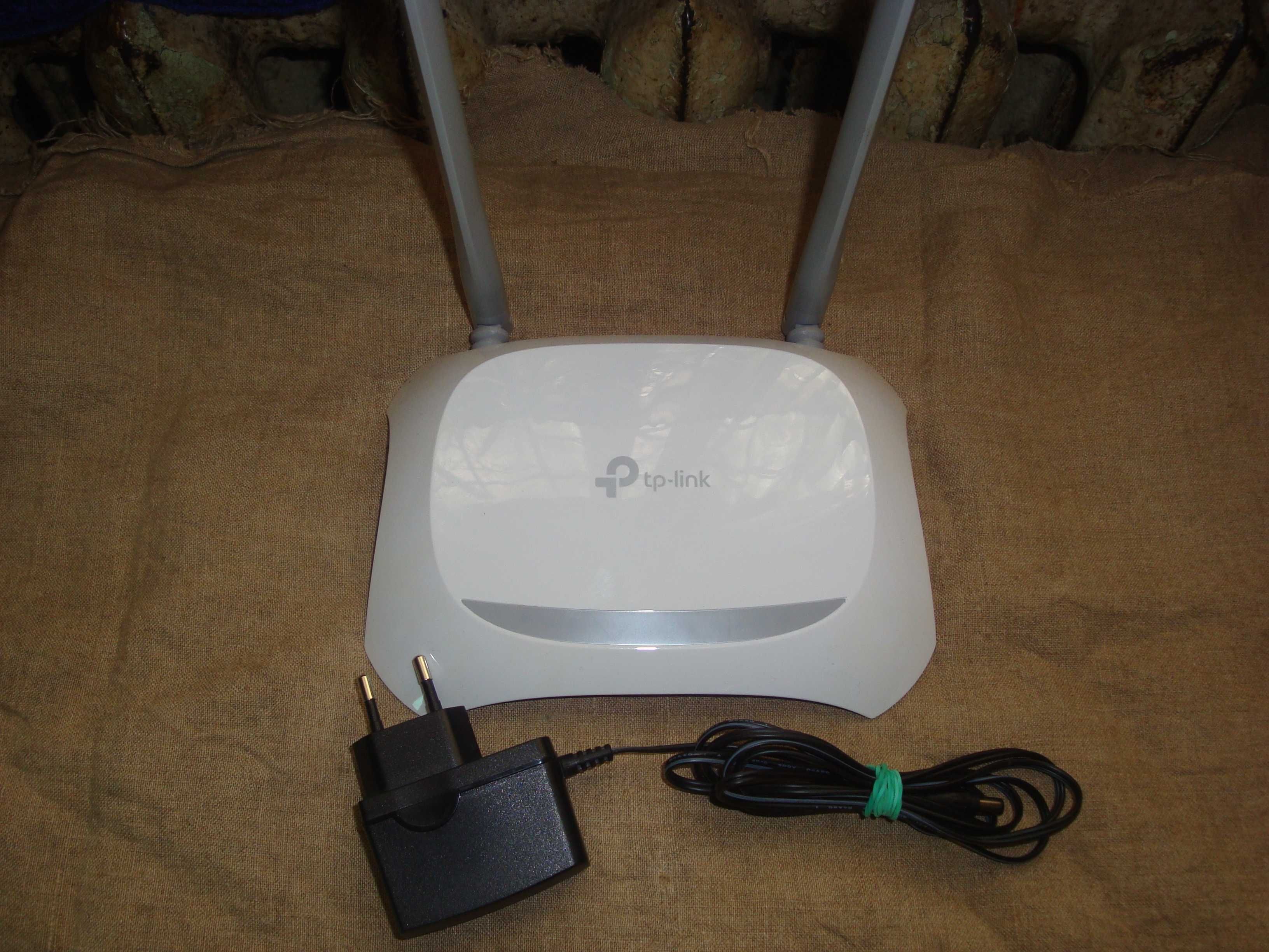 Продам недорого роутер  (маршрутизатор) tp-link TL-WR840N (UА).