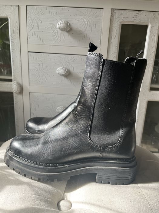 Czarne trapery damskie, rozmiar 37