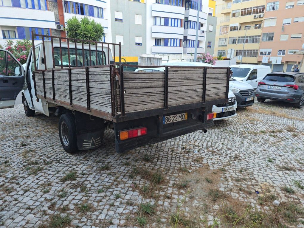 Carrinha de trabalho