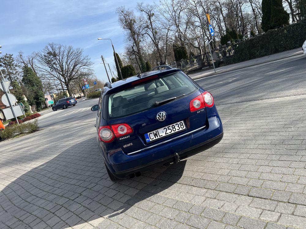 Volkswagen Passat B6 2.0 klima hak  oplaty na rok