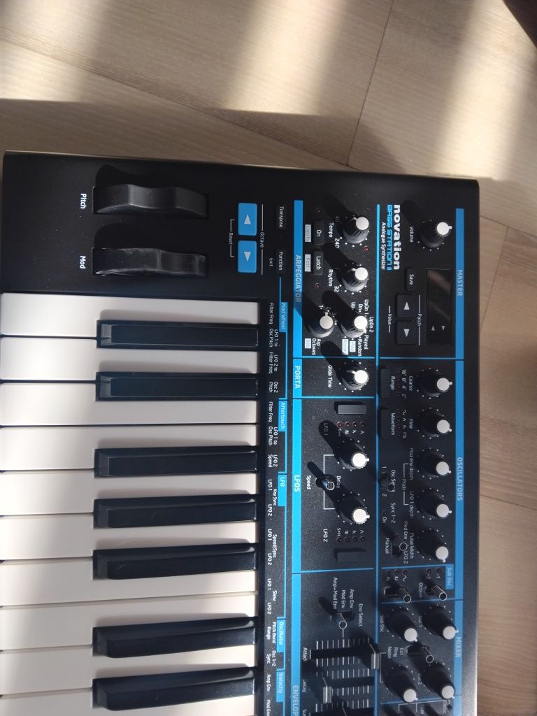 Syntezator Novation bass station 2