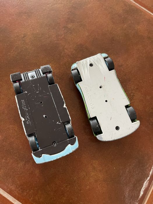 Carros de brincar - Disney