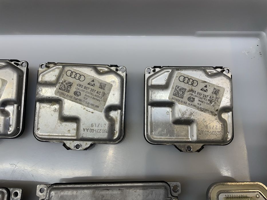 Блок модуль управління фарою Audi