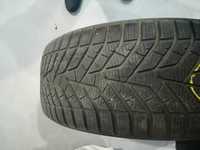 Komplet opon zimowych Yokohama BluEarth Winter V905 245/50 R19 105 V