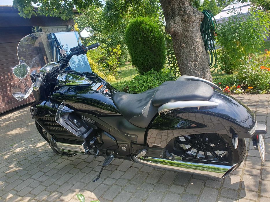 Kufry, Sakwy skórzane ze stelażem. Honda GL1800 Valkyrie