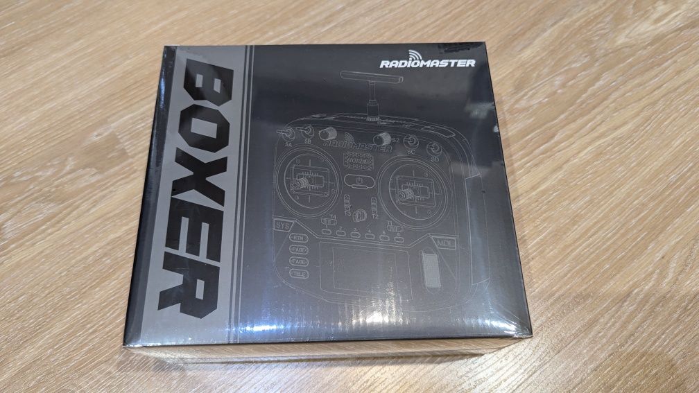 Пульт Radiomaster BOXER ELRS управления FPV Комплект с аккумуляторам