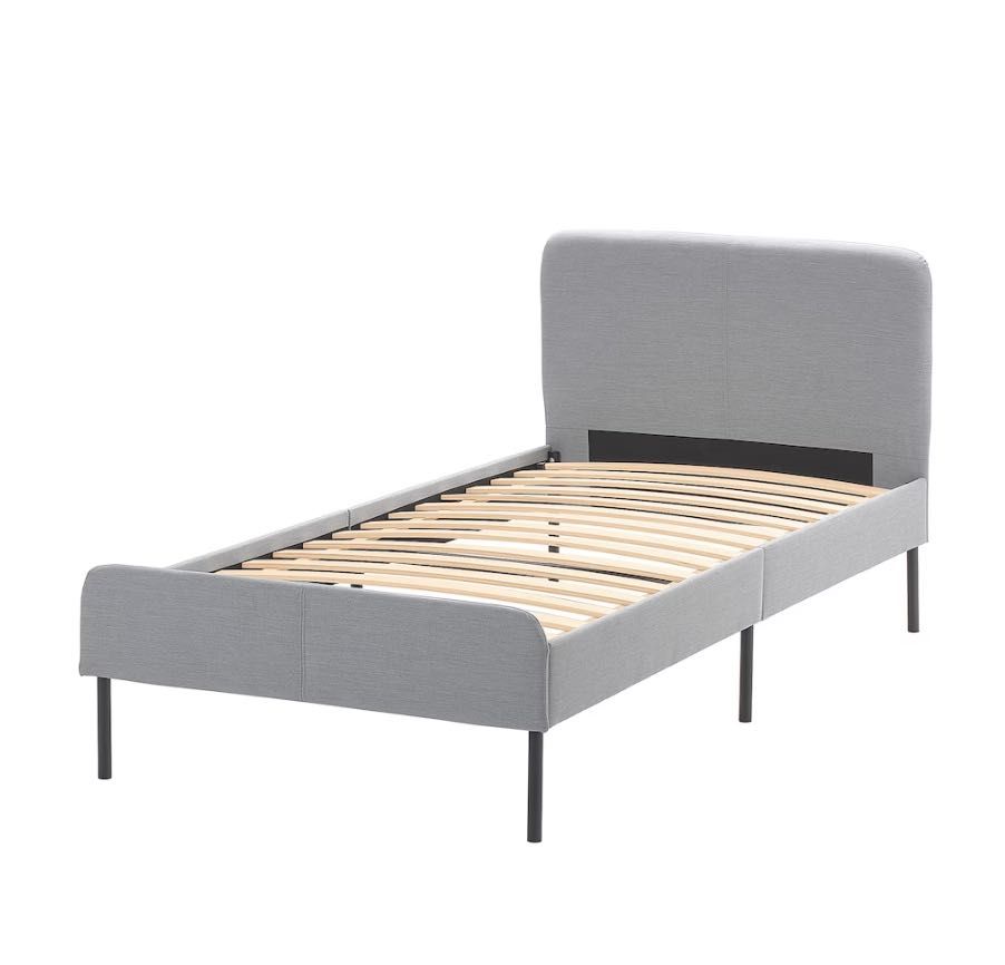 Excelente cama e colchão da IKEA