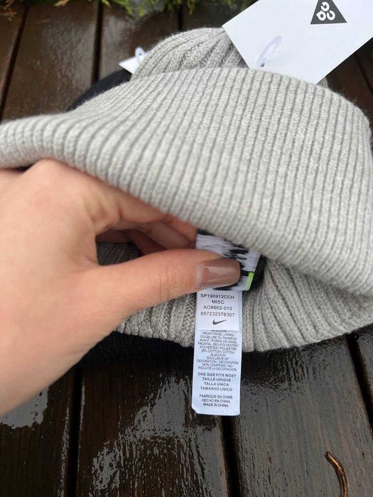 Czapka zimowa Nike ACG – funkcjonalność i styl na każdą pogodę