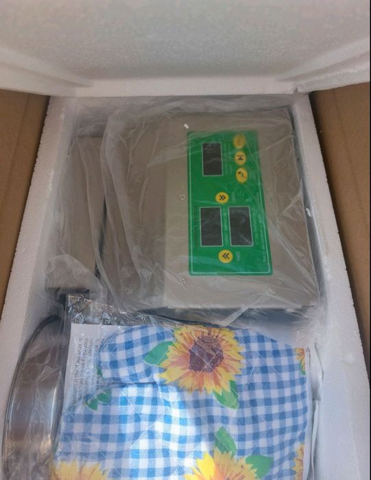 Маслопрес /Машина для віджиму масла / Олійний прес B01S 820W 40-240 °C