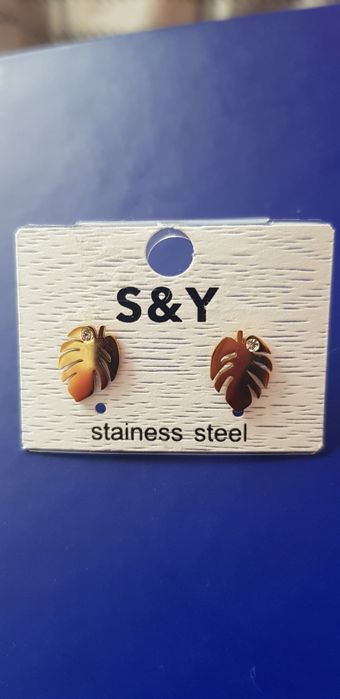 Kolczyki wkrętki monstera