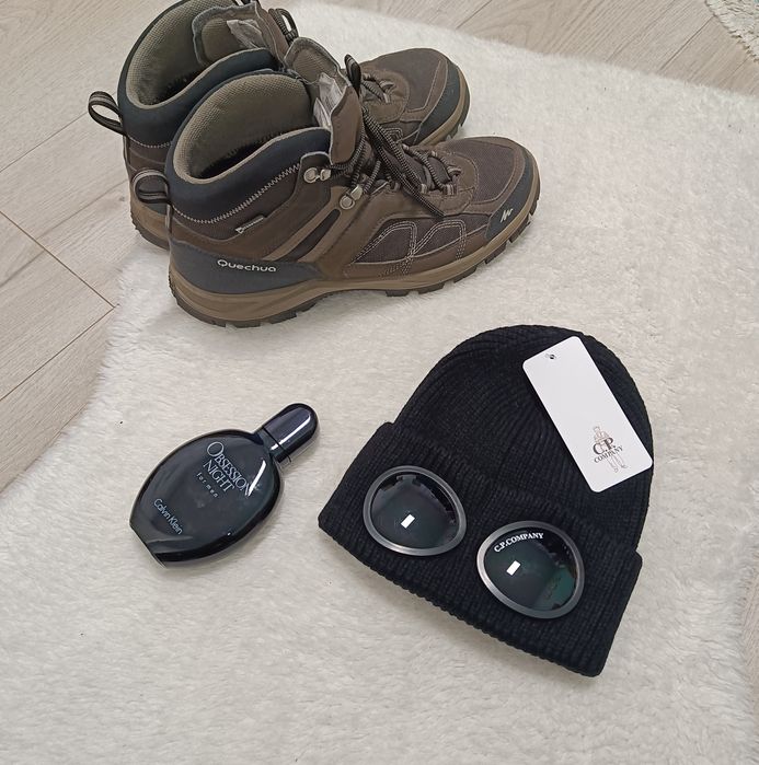 Czapka zimowa CP Company unisex z goglami czarna wełniana wool winter