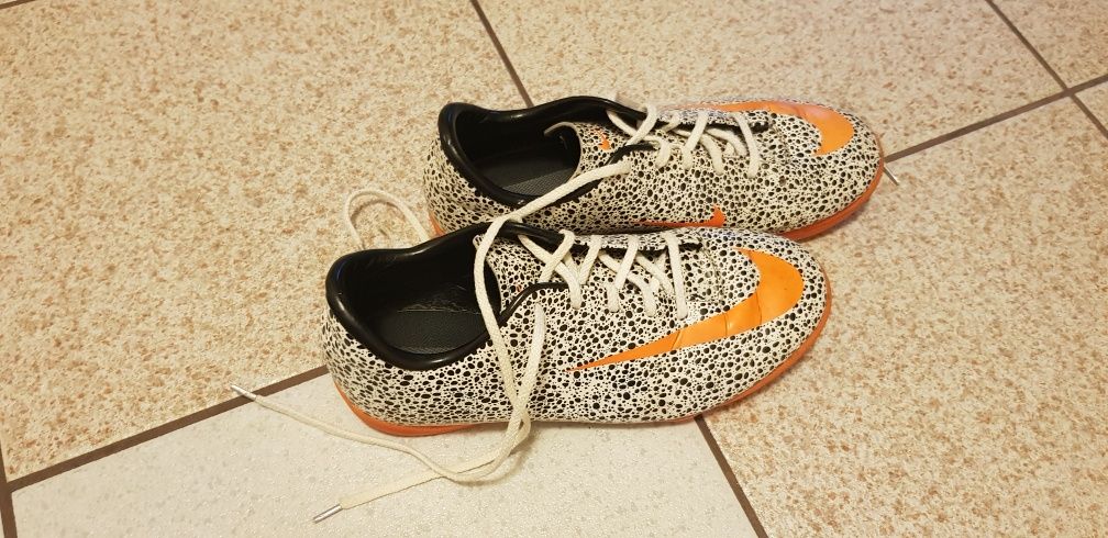 Buty sportowe Nike Mercurial r. 35