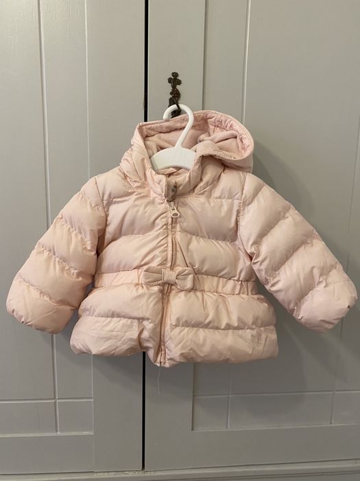 Casaco inverno alcochoado da GAP. Menina 12 meses