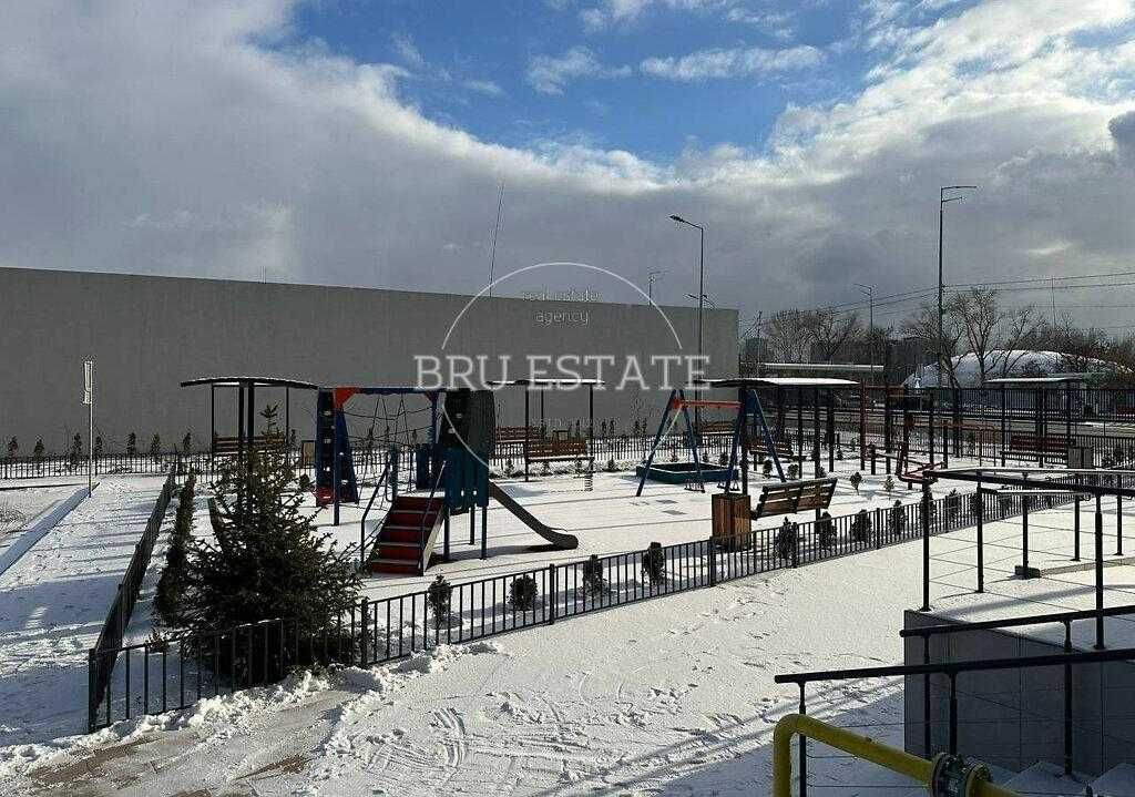 З Ремонт 1к Дніпровська набережна Позняки Вид на Берег Дніпра, Грейт