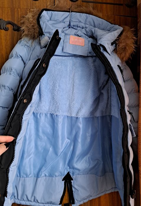 Зимова куртка для дівчинки 134