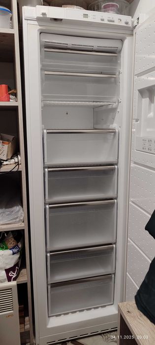 Морозильна камера