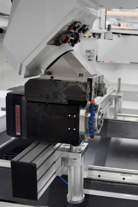 5 osiowe centrum obróbcze CNC Reichenbacher Opus