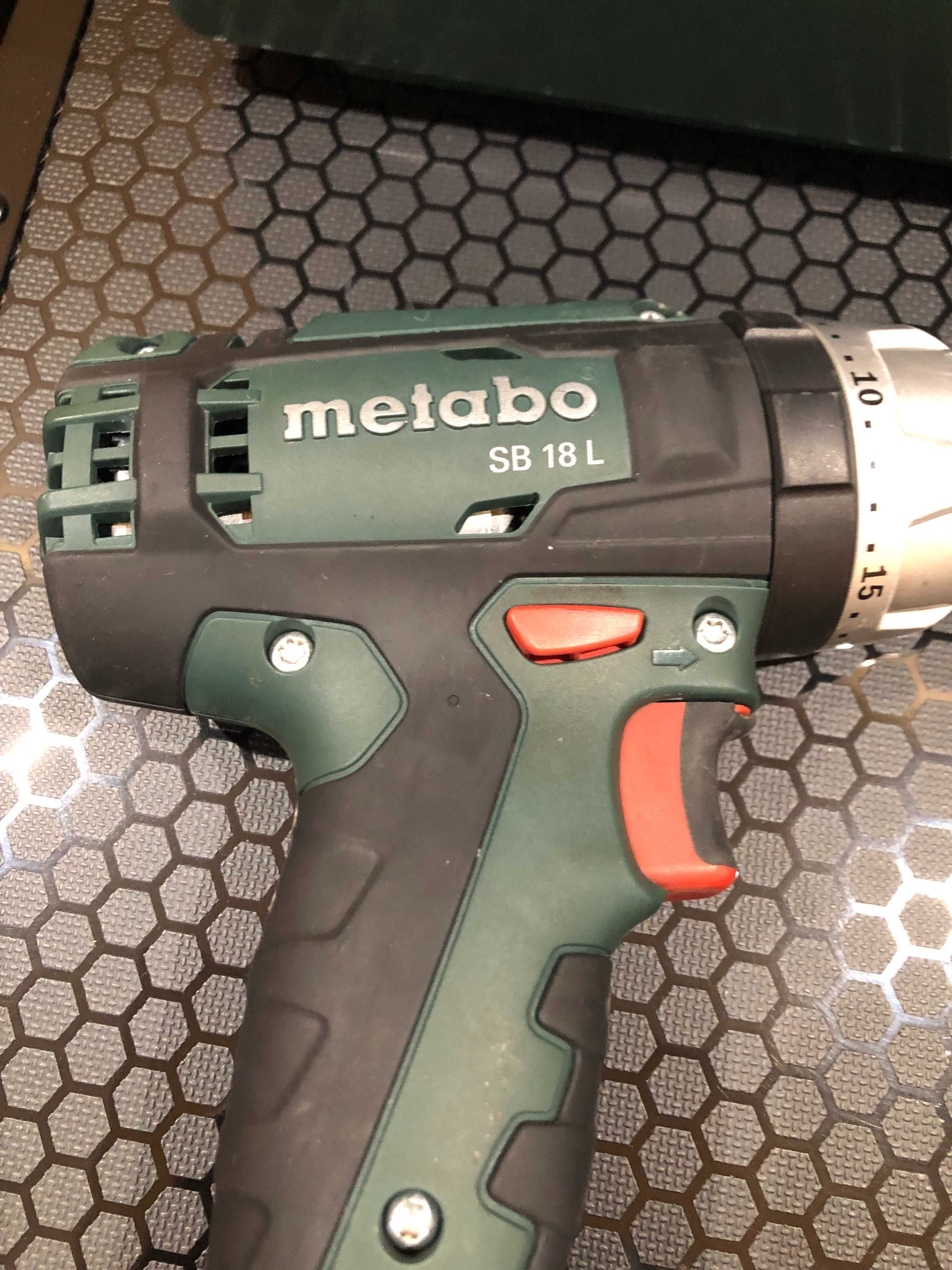 Аккумуляторный ударный дрель шуруповерт Metabo BS 18 L 2х2.0 Аг