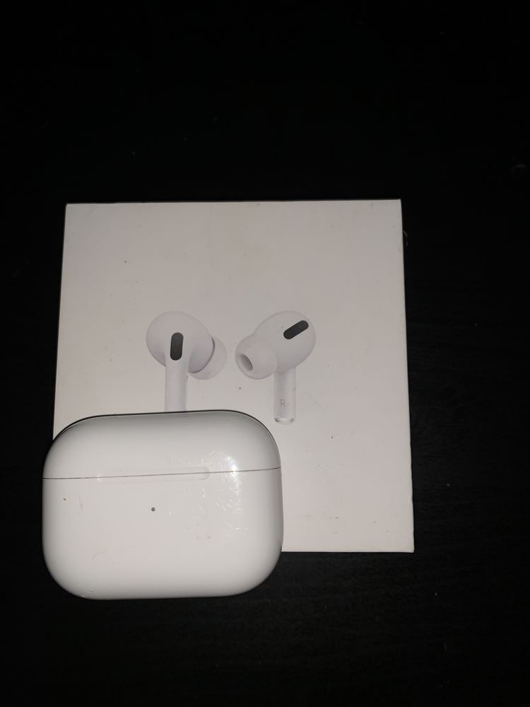 Apple AirPods Pro em ótimo estado