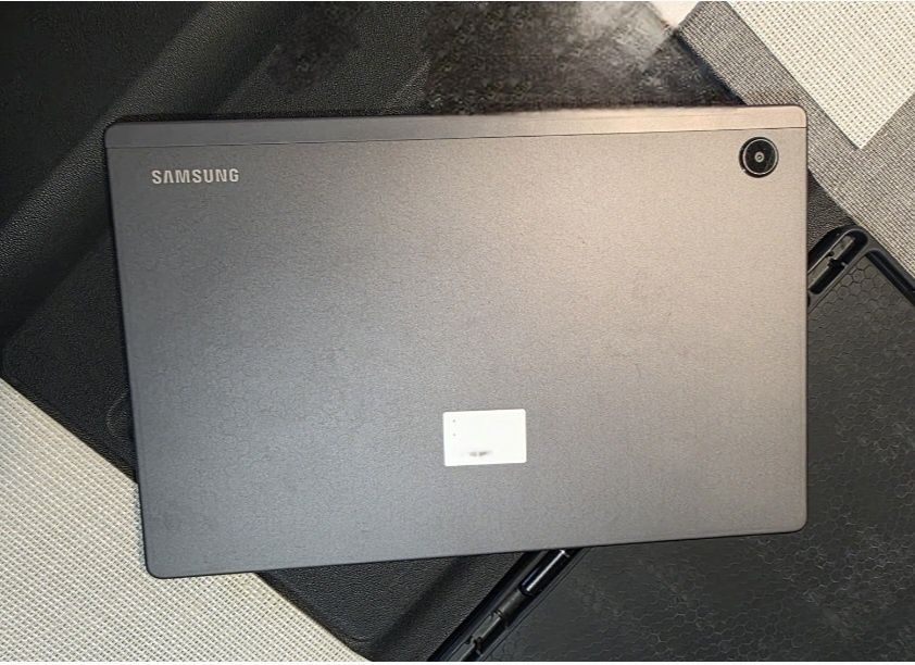 Tablet Samsung Galaxy Tab A8 10,5" 4/64GB + GRATISY