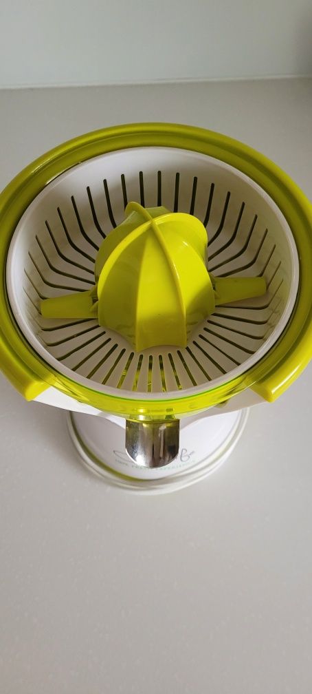 Elektryczny wyciskacz do cytrusow