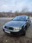 Audi A4 B6 sedan