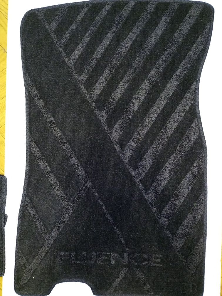 Комплект нових килимків Renault Fluence 10 Рено Флюенс короткий ворс