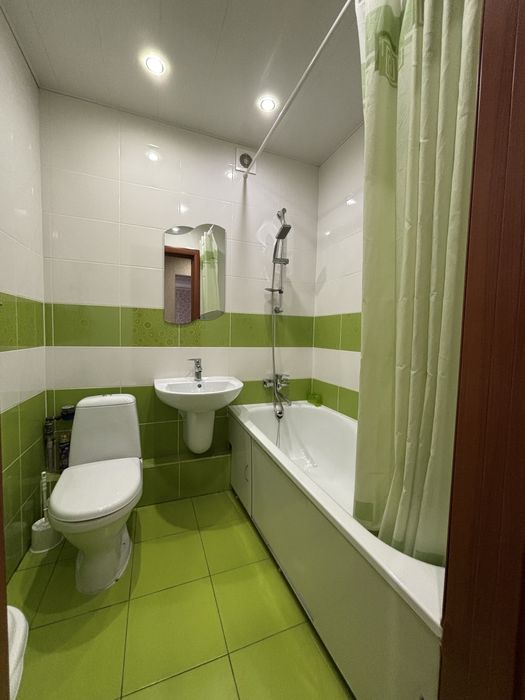 Квартира подобово , центр , площа