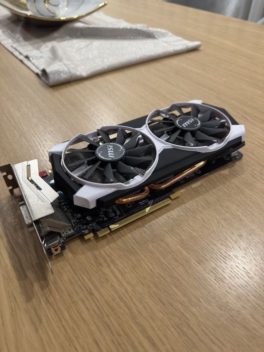 Place Grafica GeForce GTX 960 2GD5T Armor