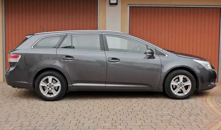 Toyota Avensis 2009