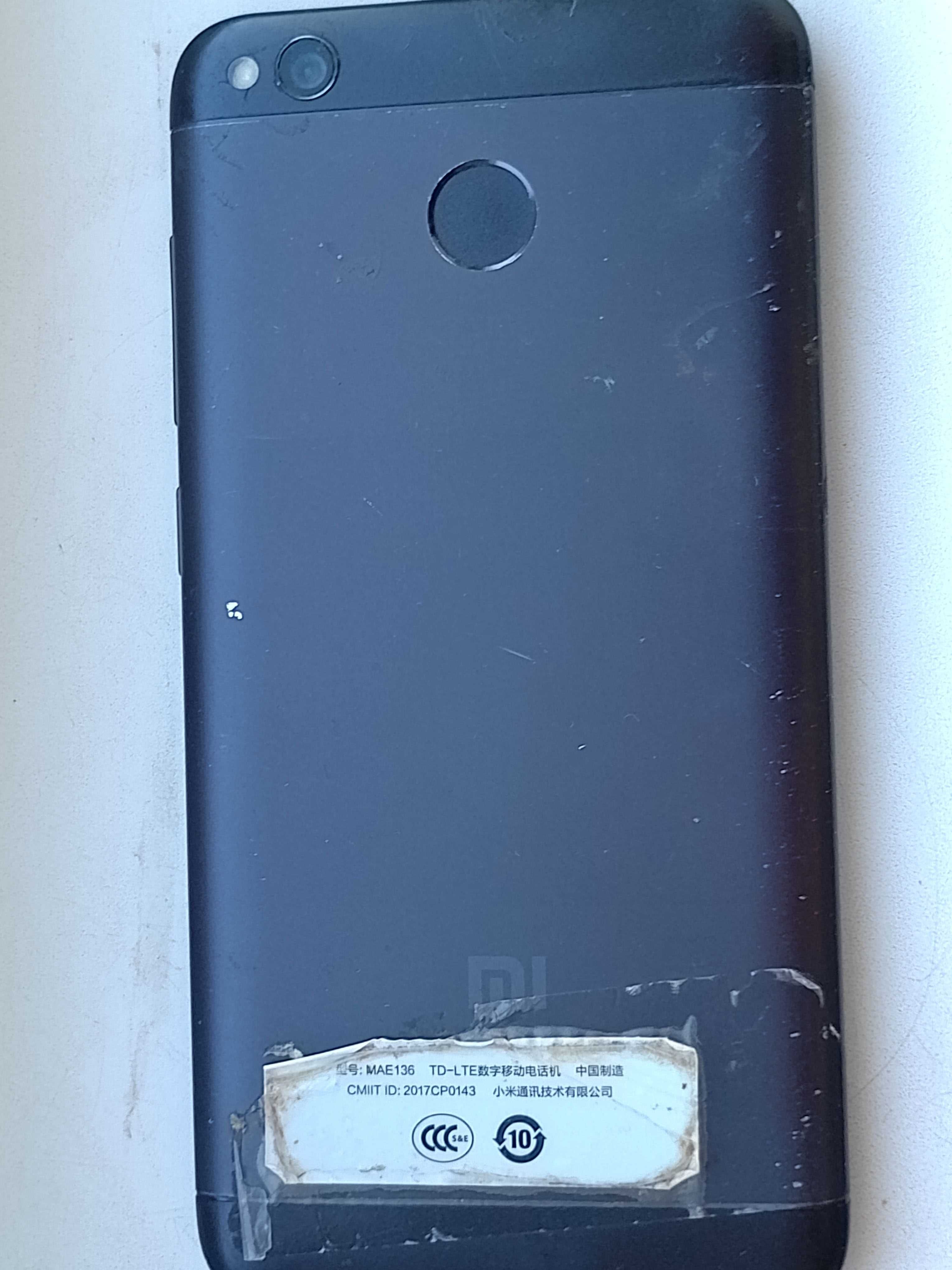 Робочий мобільний телефон xiaomi redmi 4x на запчастини