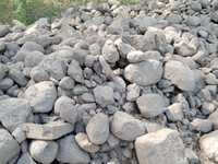 Kamienie polne różnej wielkości