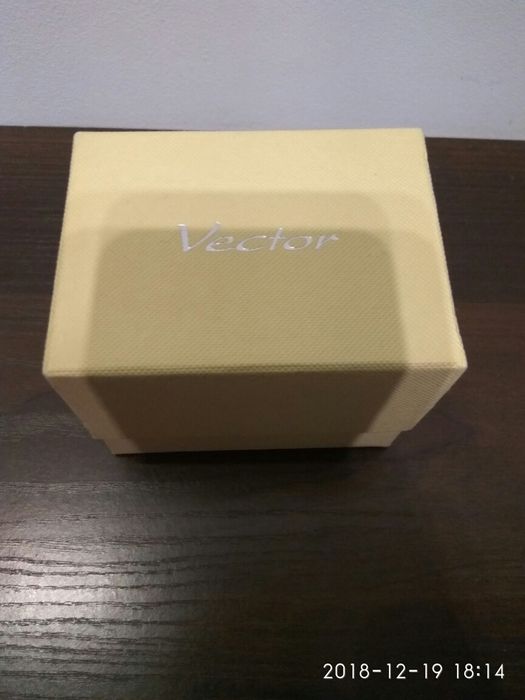 Zegarek marki Vector