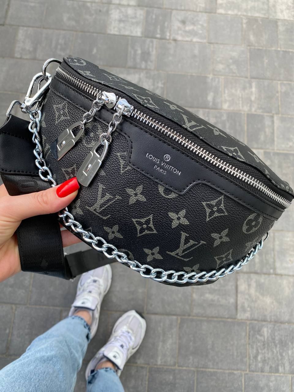 Сумка Louis Vuitton через плече, сумка бананка