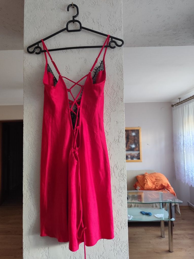 Koszulka nocna z koronką na regulowane ramiączka rozm XS. Ann Summers.