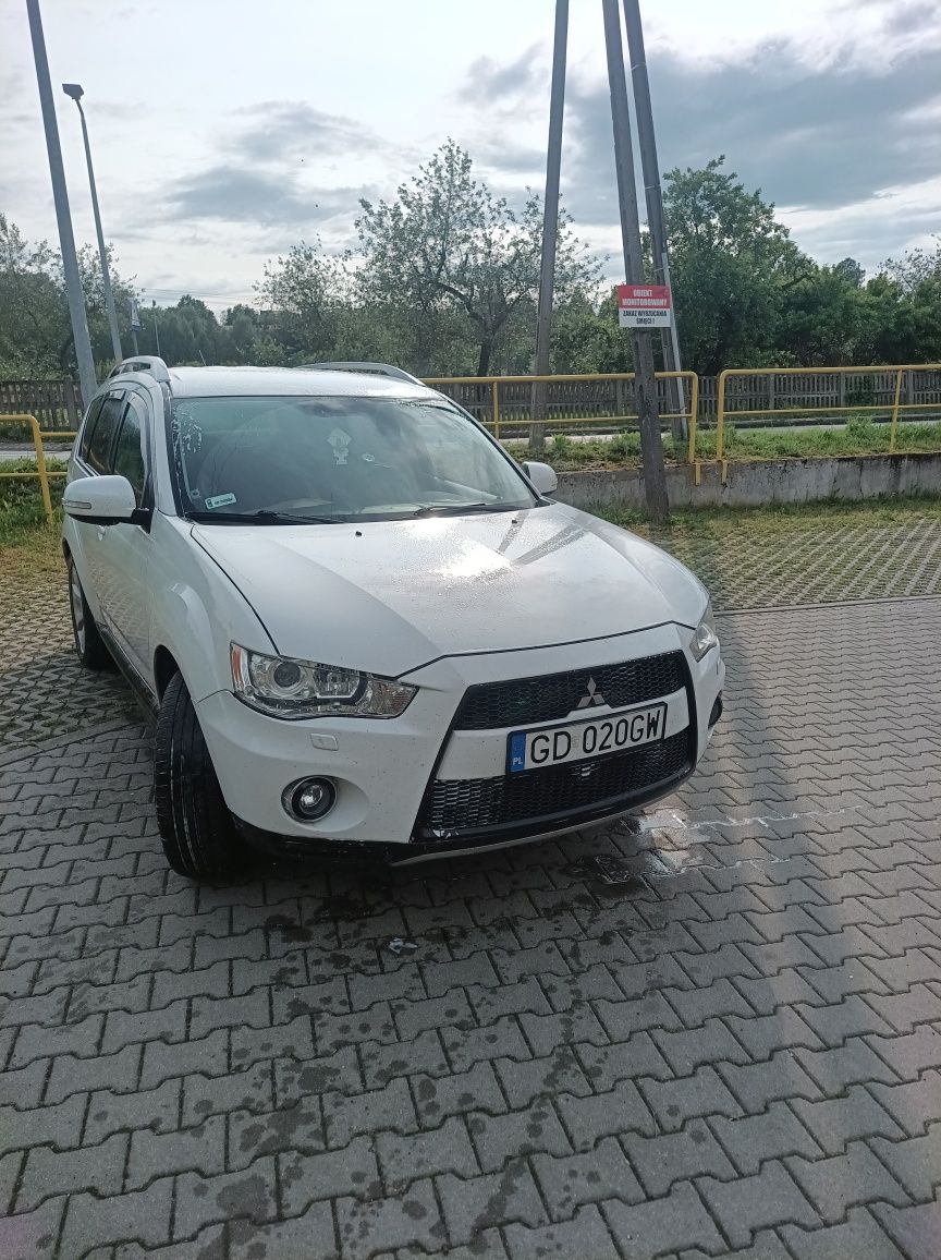 Mitsubishi outlander 2 2.0 did