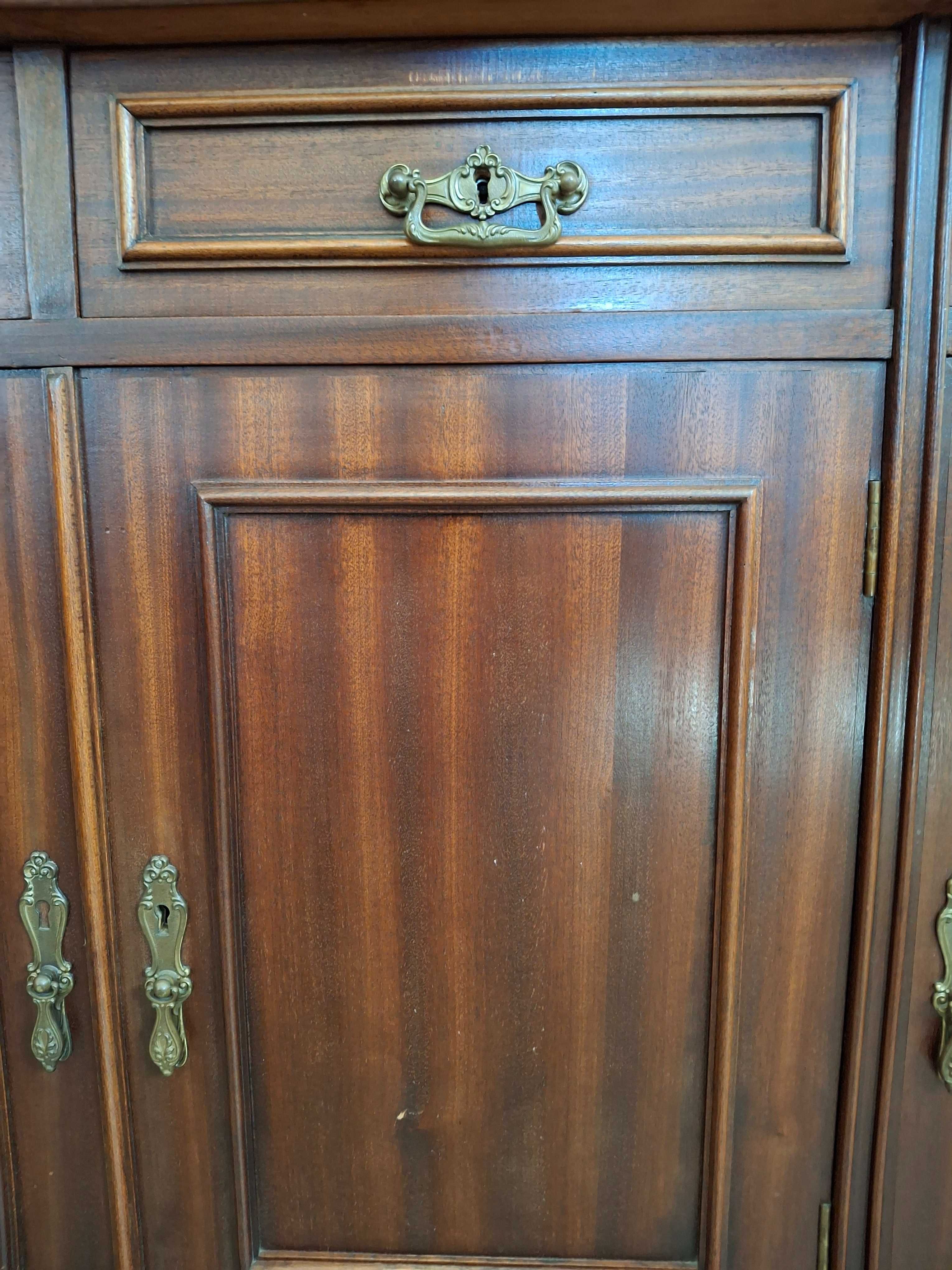 Móvel de sala antigo
