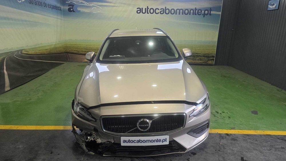 Volvo V60 2.0 D  -  Salvado