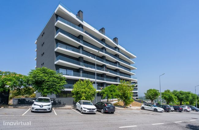 Fantástico Apartamento T3 em Ferreiros, Braga.