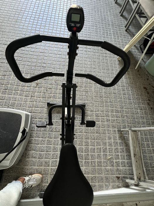 Maquina de exercicio Total Crunch