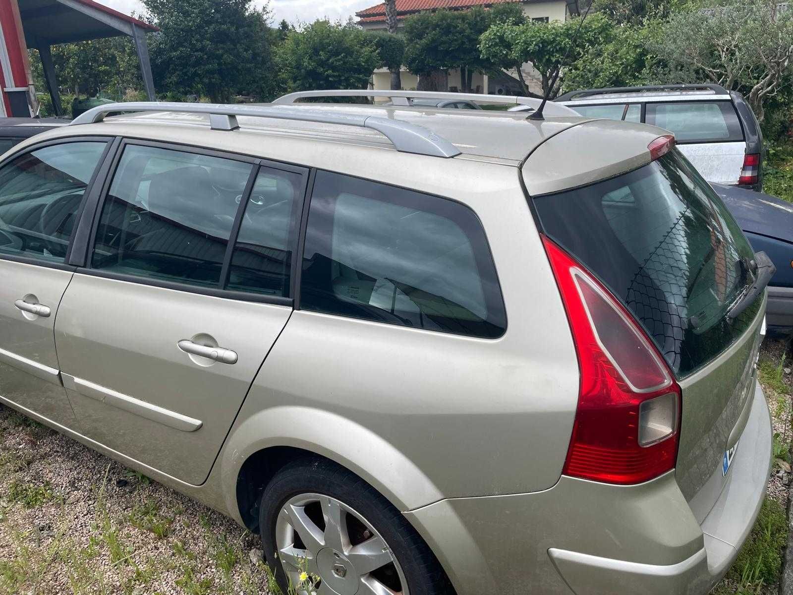 Renault Megane 1.5 bom estado mas sem motor