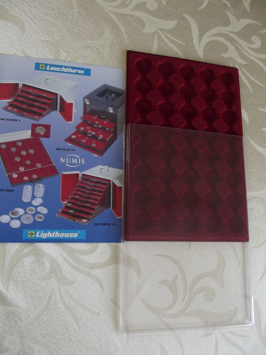 Paleta na 40 szt. monet 2 zł firmy Leuchtturm.