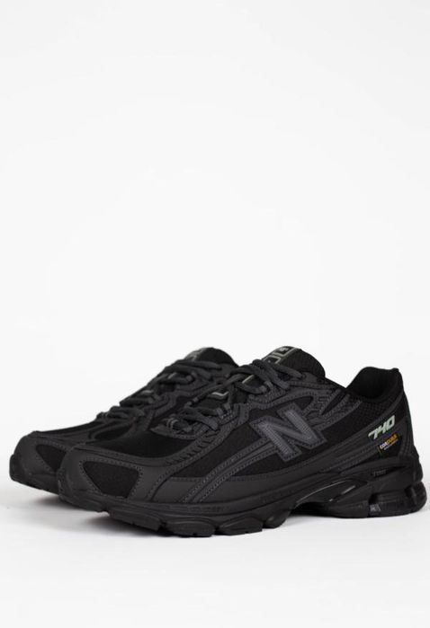 Чоловічі кросівки New Balance 740 dark gray cordura