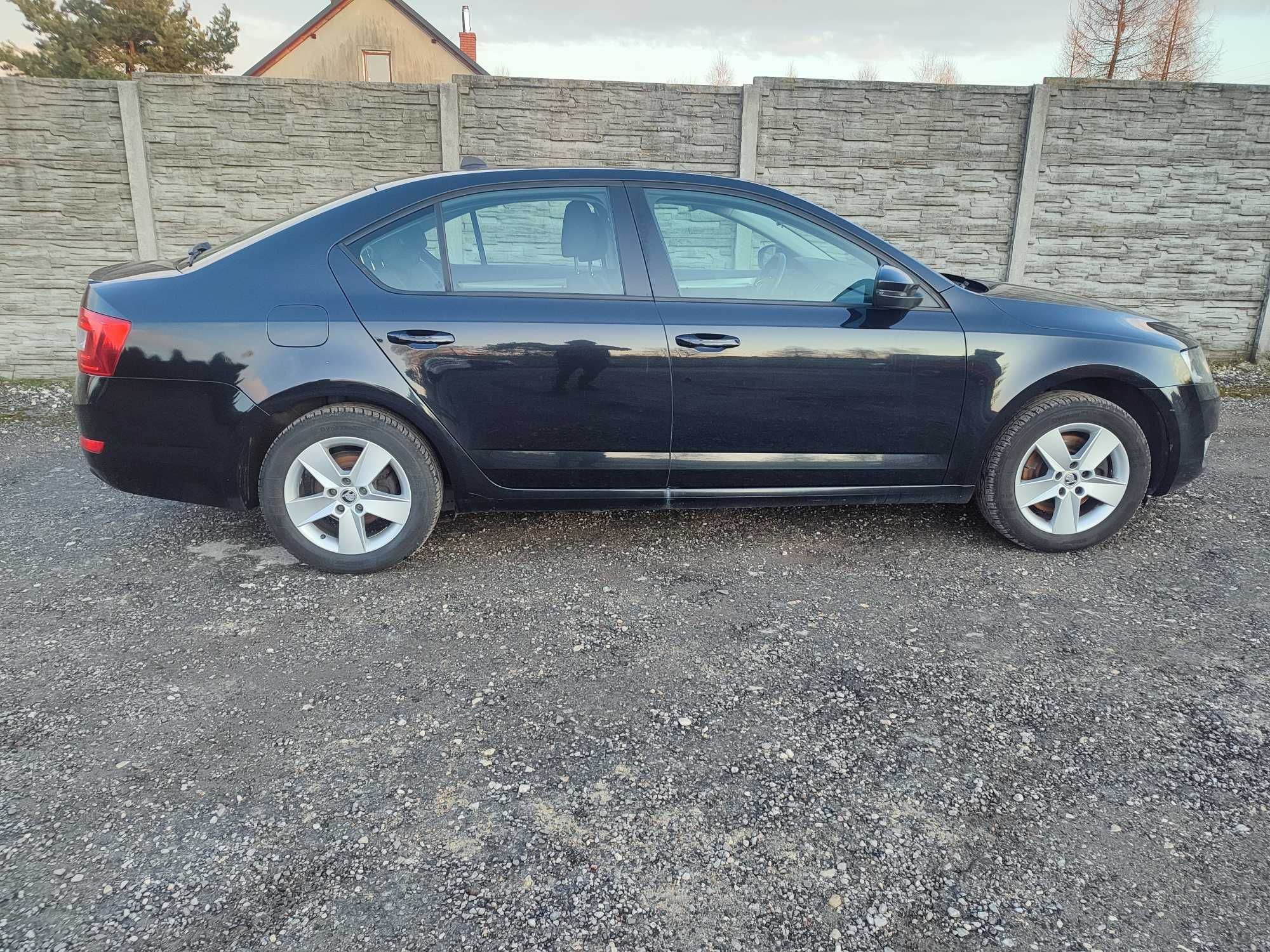 Skoda Octavia 2014 rok  bi xenon
