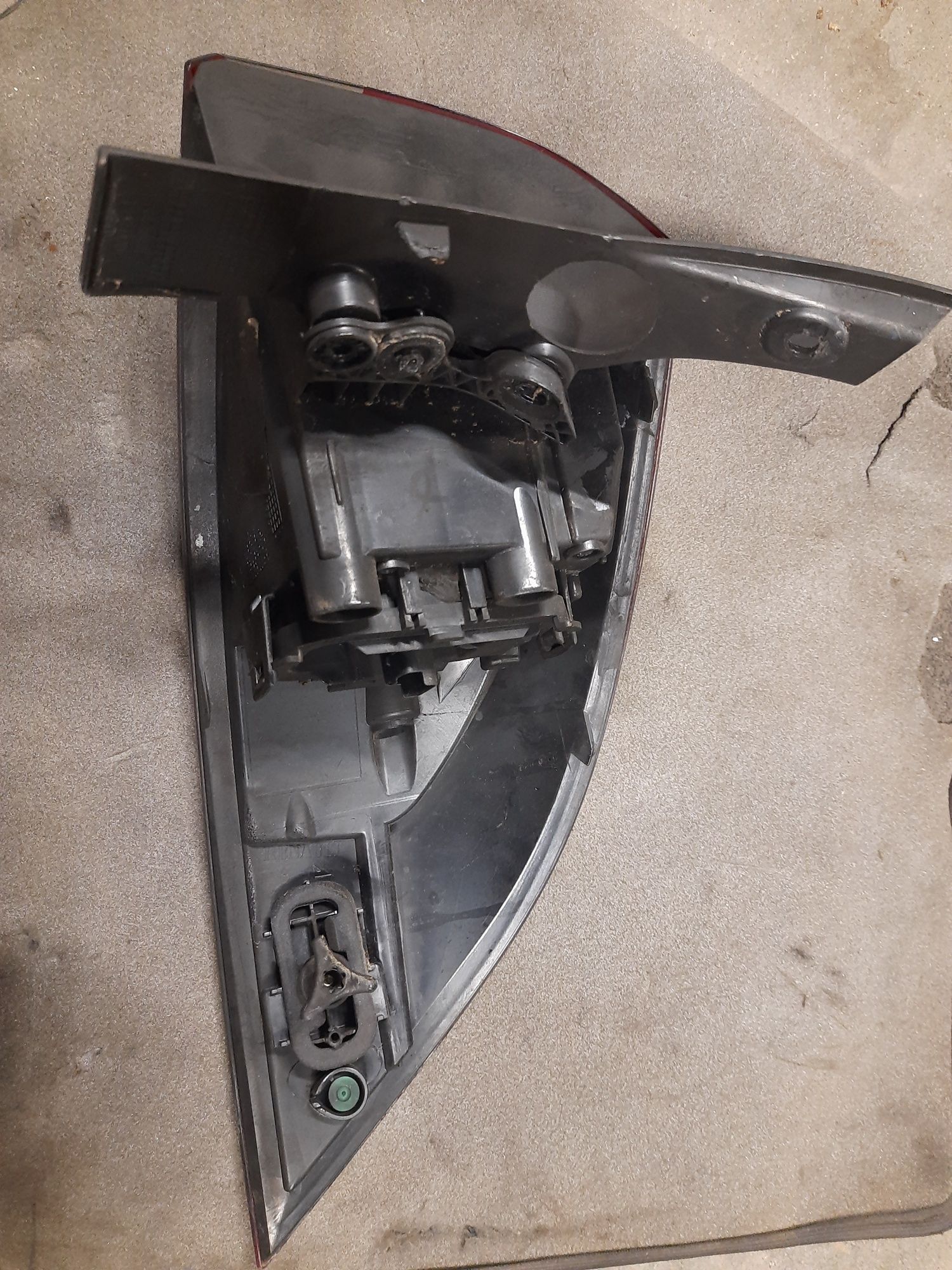 Renault Clio Kombi 14r lampa Lewa tyl