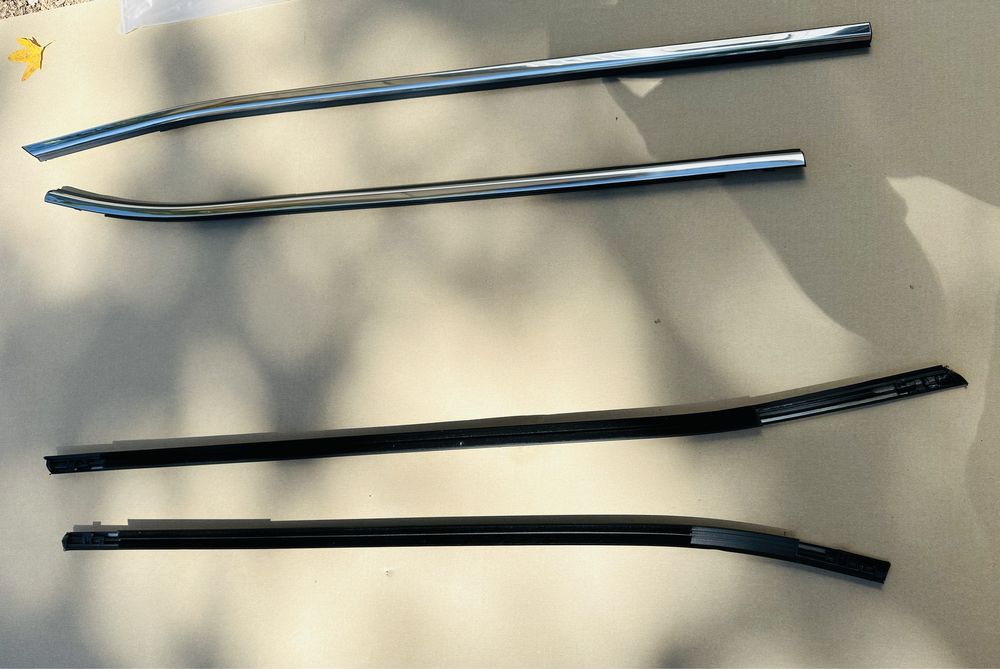 Молдінг, хром двері-скла нижній Nissan Rogue 2014, 2017