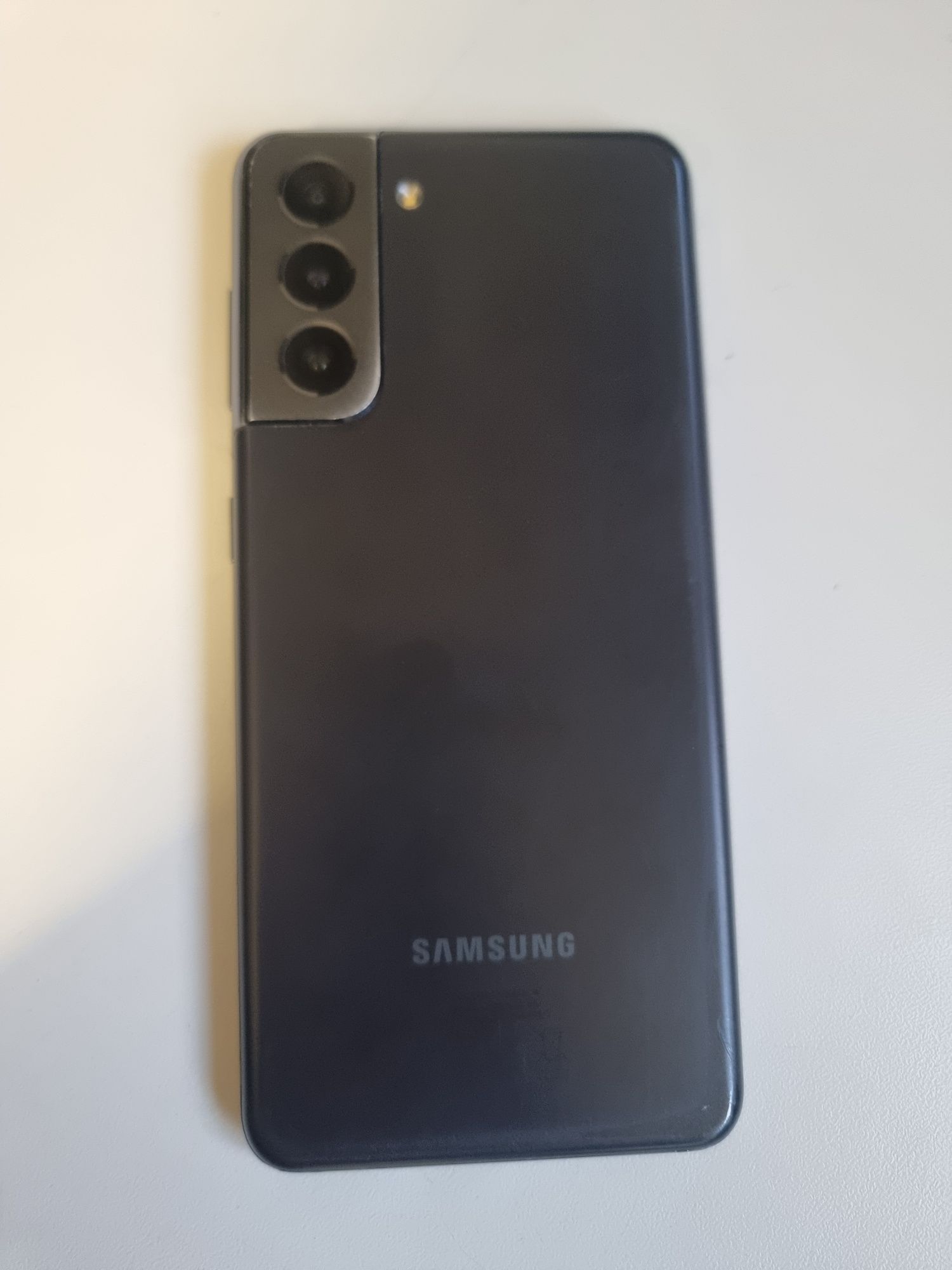 Samsung Galaxy S21 5G z oryginalnym opakowaniem