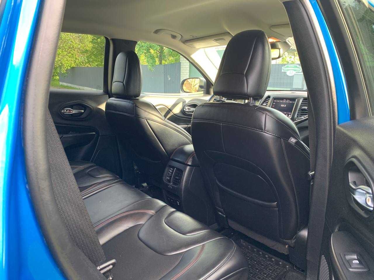 Jeep Cherokee trailhawk 2019
