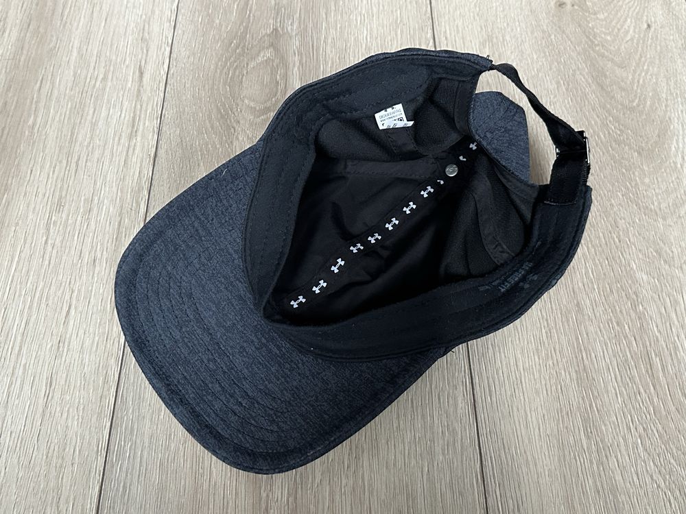 Кепка under armour