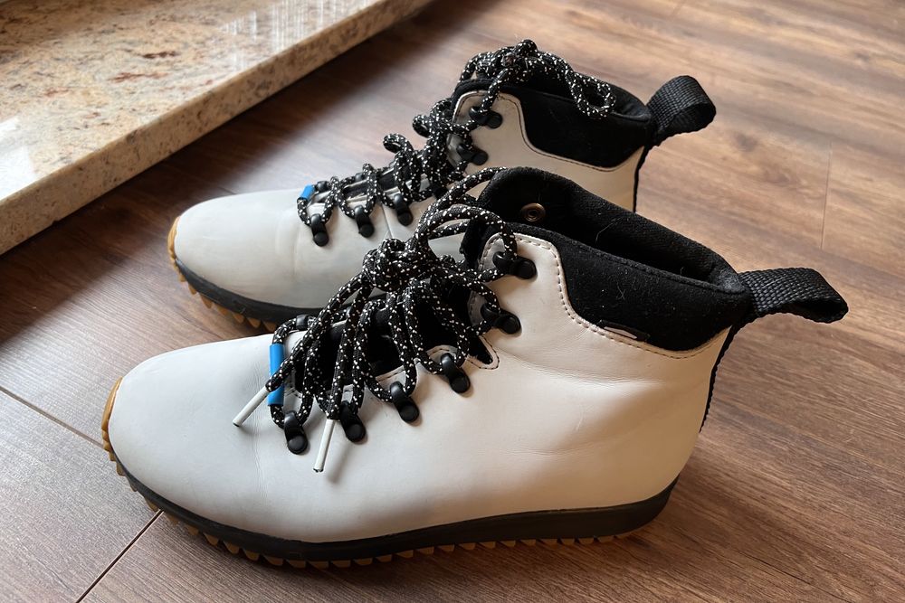 Buty Native za kostkę Zimowe Trapery Używane 38 Grey Wegańskie Eko